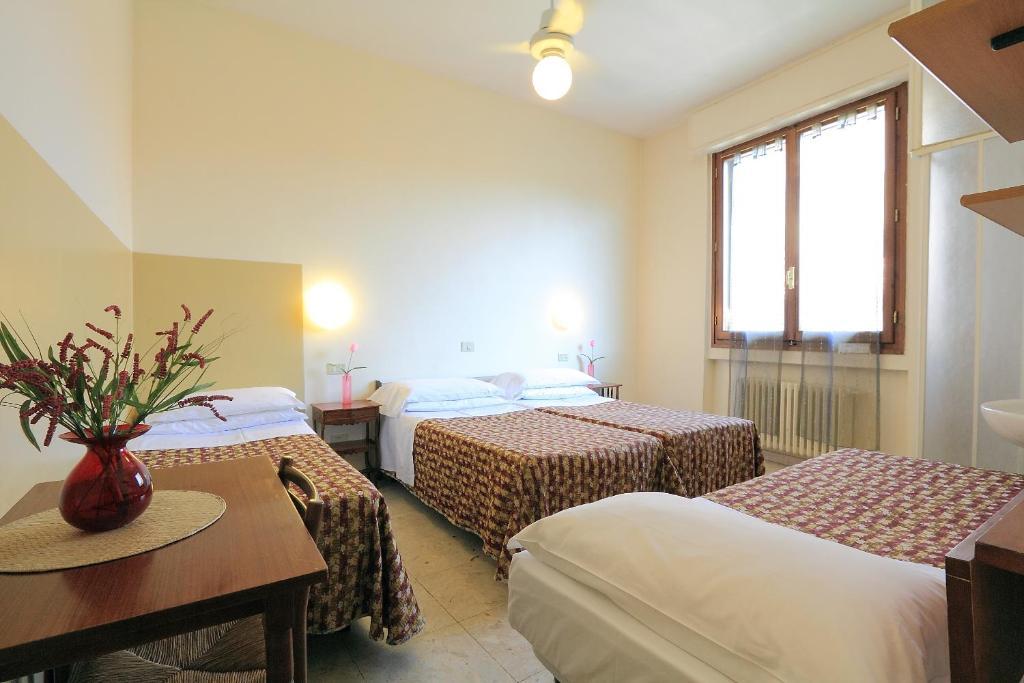 Hotel Ottaviani Florencja Zewnętrze zdjęcie